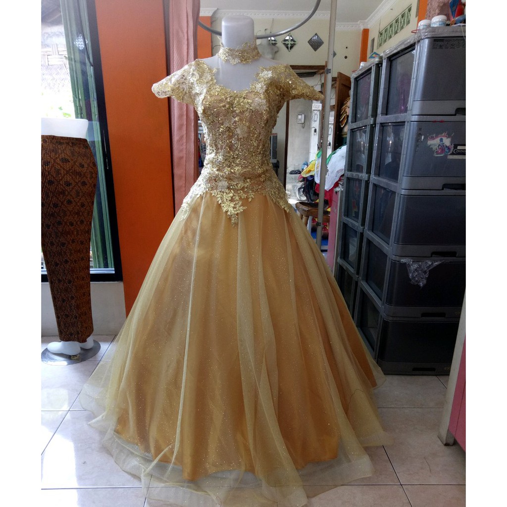 Gaun Tulang Kerut Warna Gold