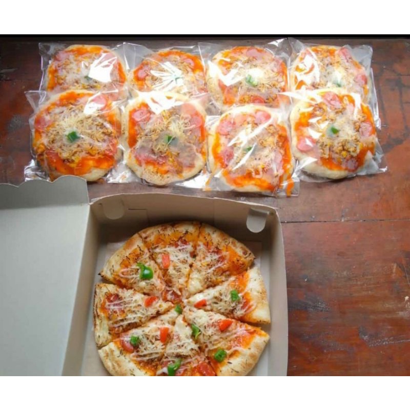 

PIZZA LEZAT HOME MADE