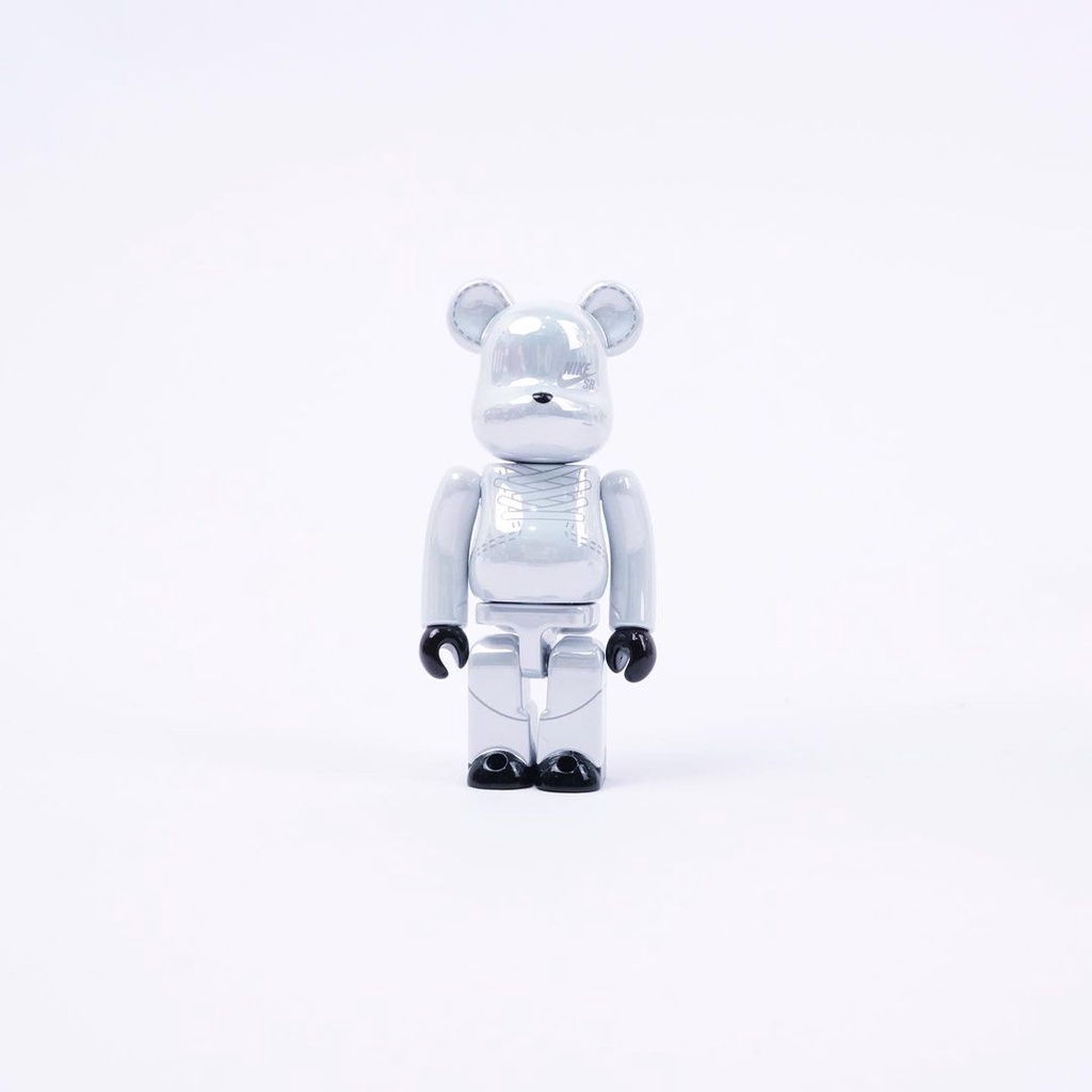 Bearbrick Nike SB White 400% Set