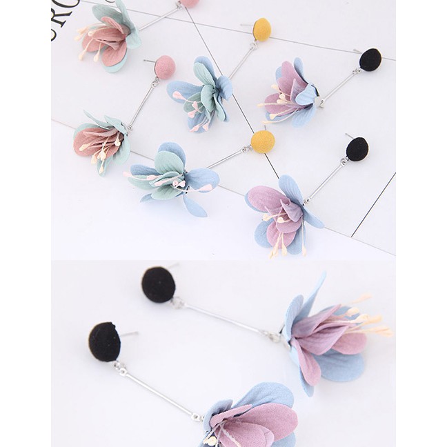 LRC Anting Tusuk Elegant Flower Shape Decorated A5027X