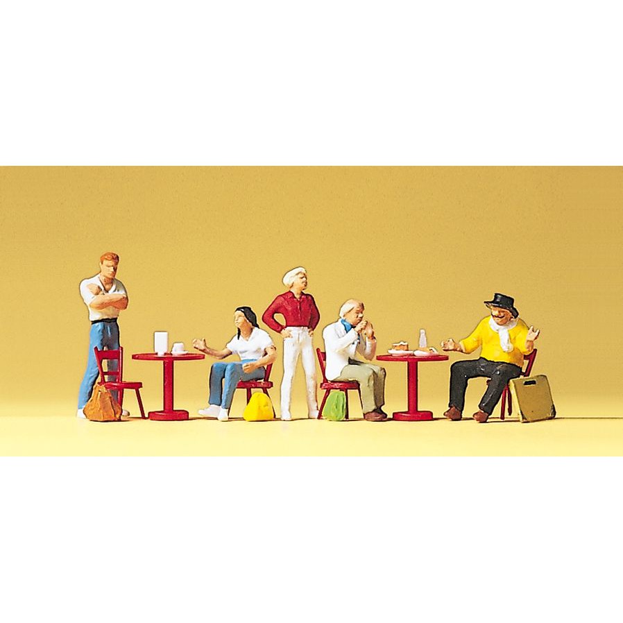 

Preiser 10349 - Students and Artist in a street cafe - Scale 87