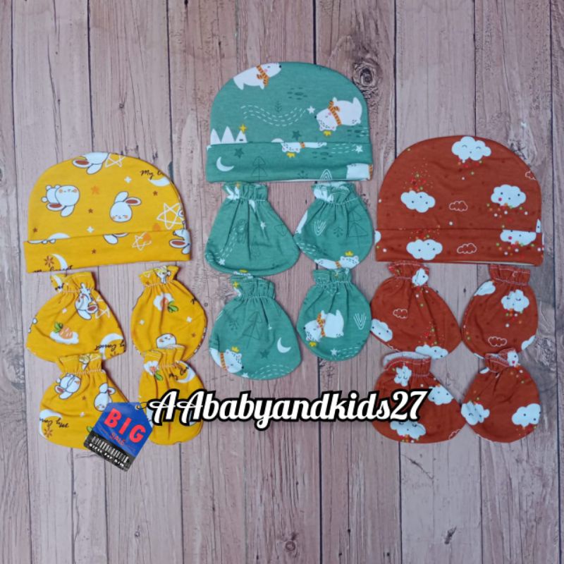 TOPI BAYI PLUS SARUNG TANGAN DAN KAKI VINATA-TOPI SET BAYI VINATA FULL PRINT-TOPI BAYI SET VINATA