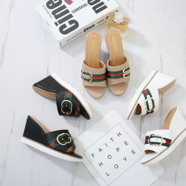 Sendal Gucci
