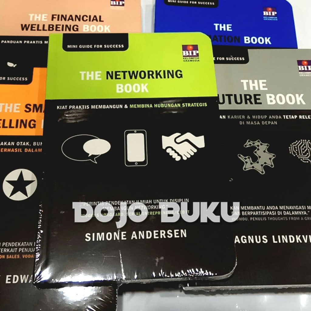 The Networking Book by SIMONE ANDERSEN