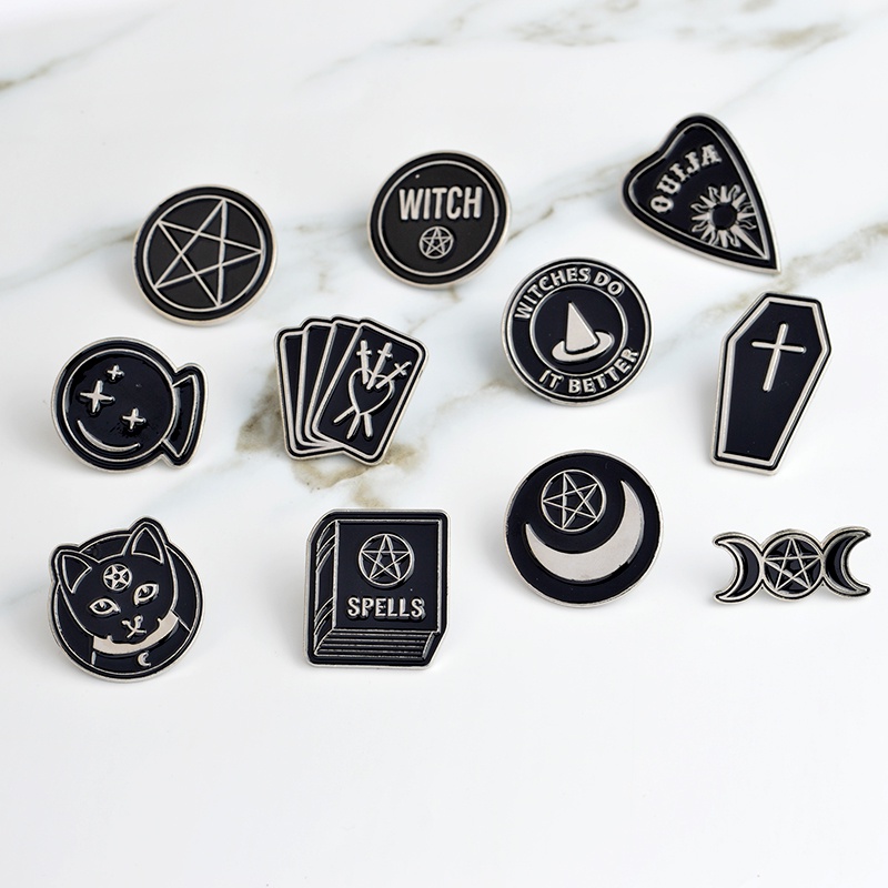 Pin Bros Bentuk Penyihir Warna Hitam Gaya Gothic Punk Untuk Hadiah