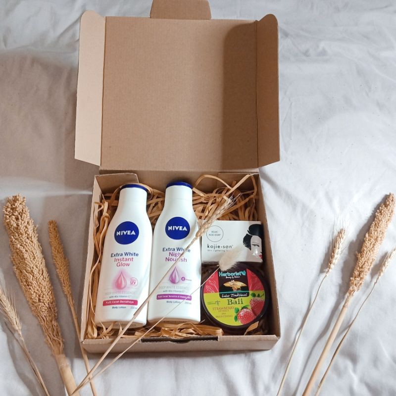 

Paket G Afsoon Hampers