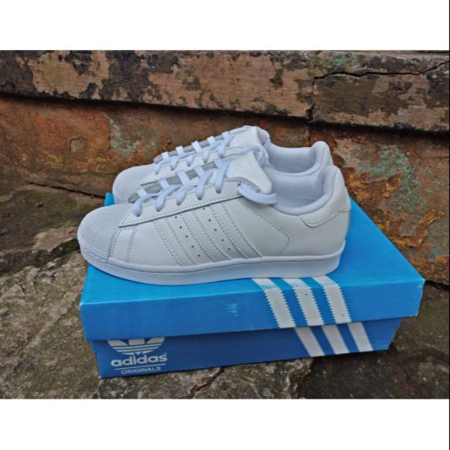 SEPATU ADIDAS SUPERSTAR FULL PUTIH ORIGINAL.