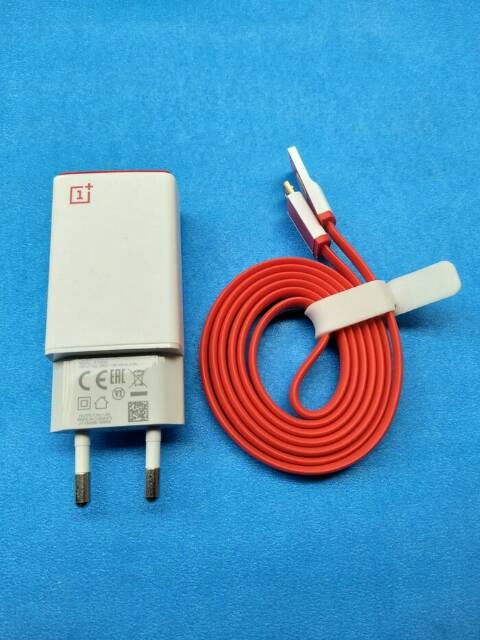 CHARGER ONE PLUS ONE ORIGINAL (5V 2A) 100% USB MICRO