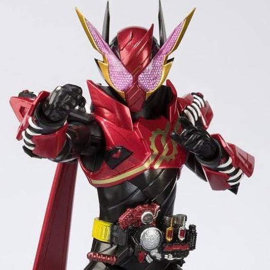 Ready Stock] Shf Figuarts Kamen Rider Build Rabbit Rabbit Form Figure