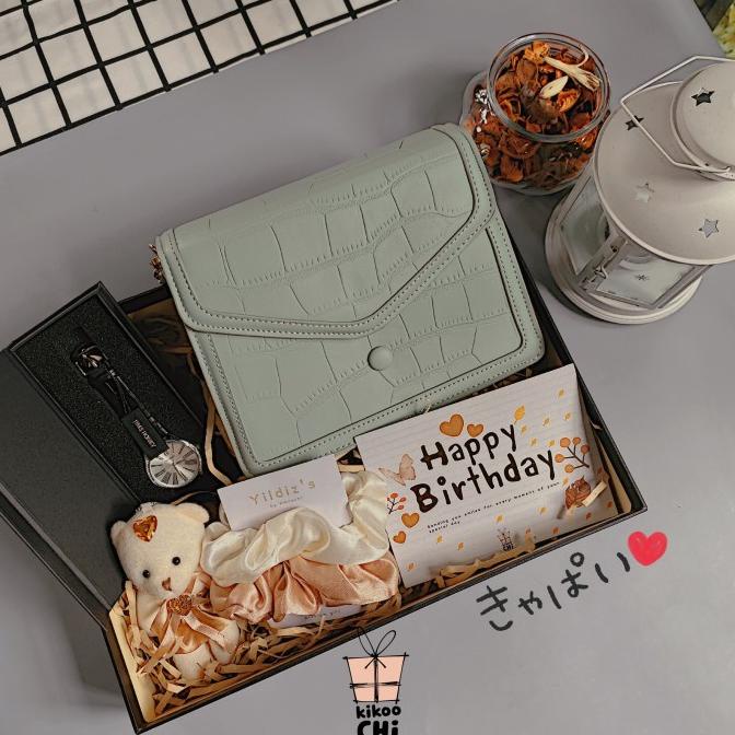 

KIKOOCHI JAPANESE GIFT BOX 3 - HADIAH KADO ULANG TAHUN WANITA ISTRI DSG54546WE