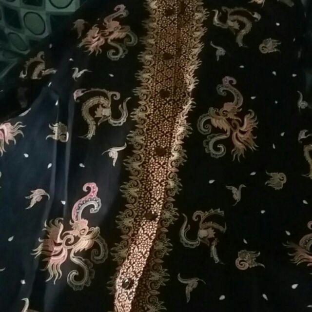 Baju Batik Pria / Kemeja Batik Pria / Baju Slimfit Lengan Panjang / Distro Luigi Batani Motif Salem