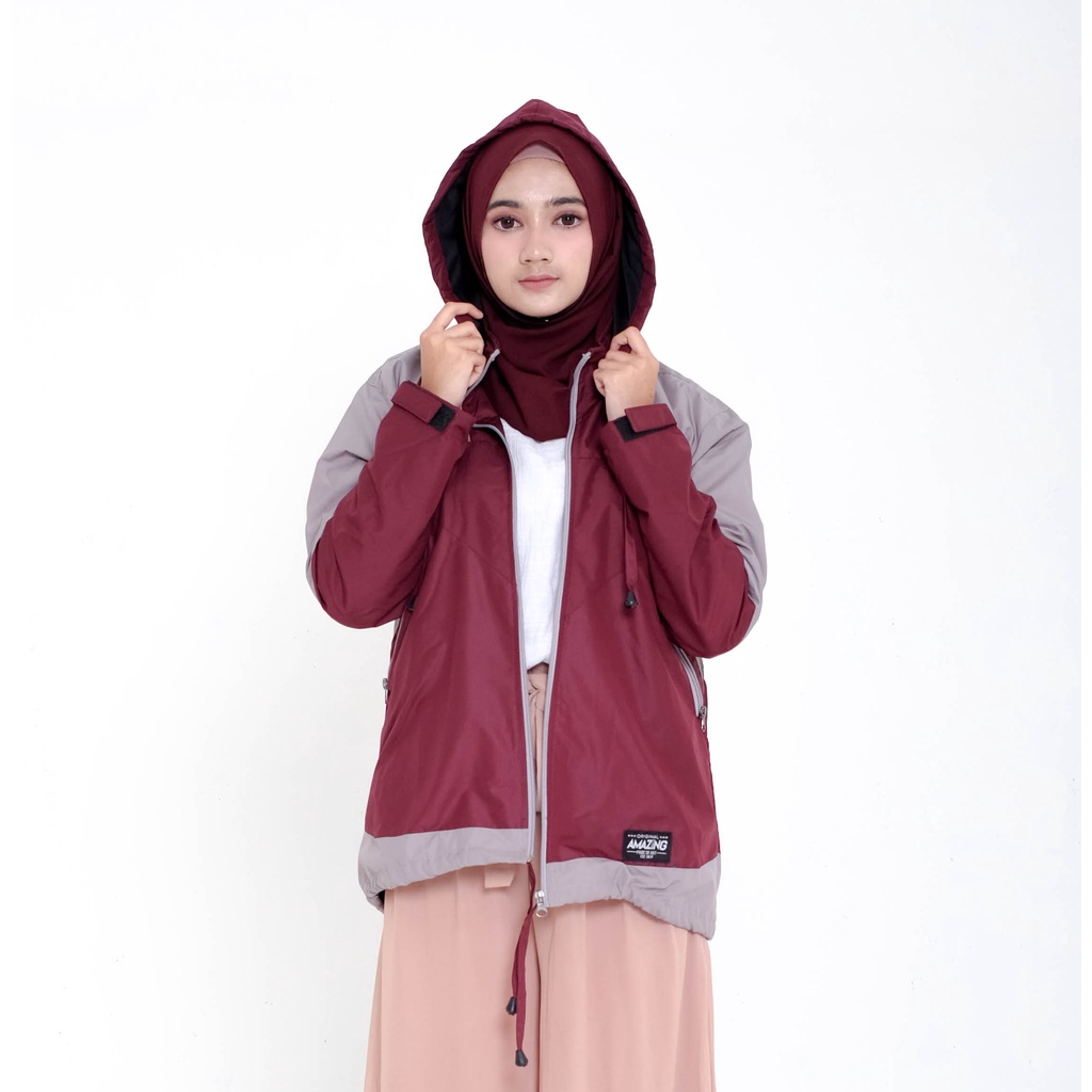 Justrue Jaket Gunung Wanita Waterproof Marun