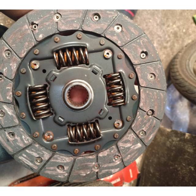 Kampas kopling Suzuki Ertiga