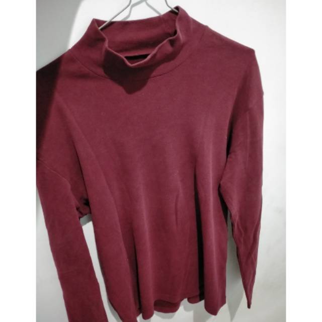UNIQLO Turtleneck maroon size S second