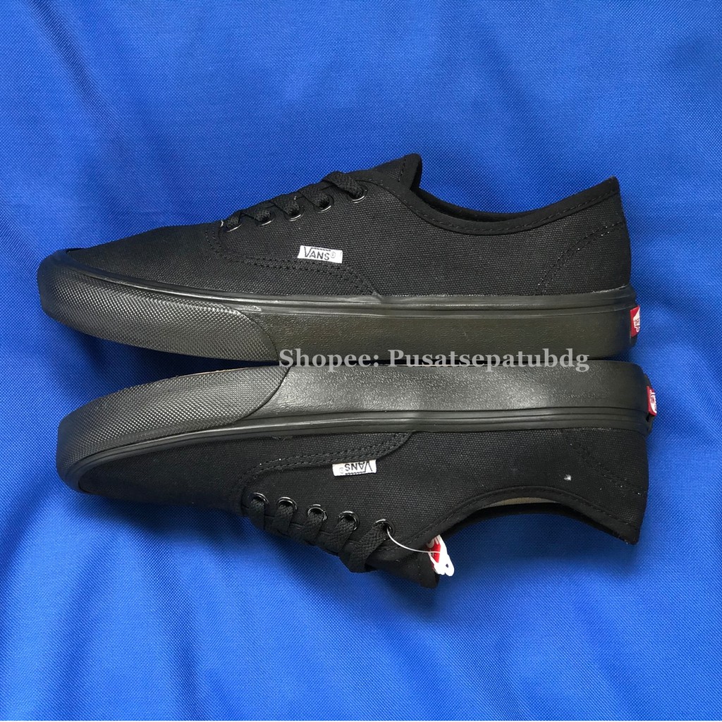 Sepatu Vans Authentic Full Black