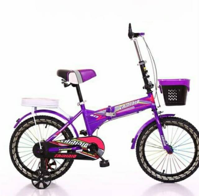 Sepeda lipat warna ungu