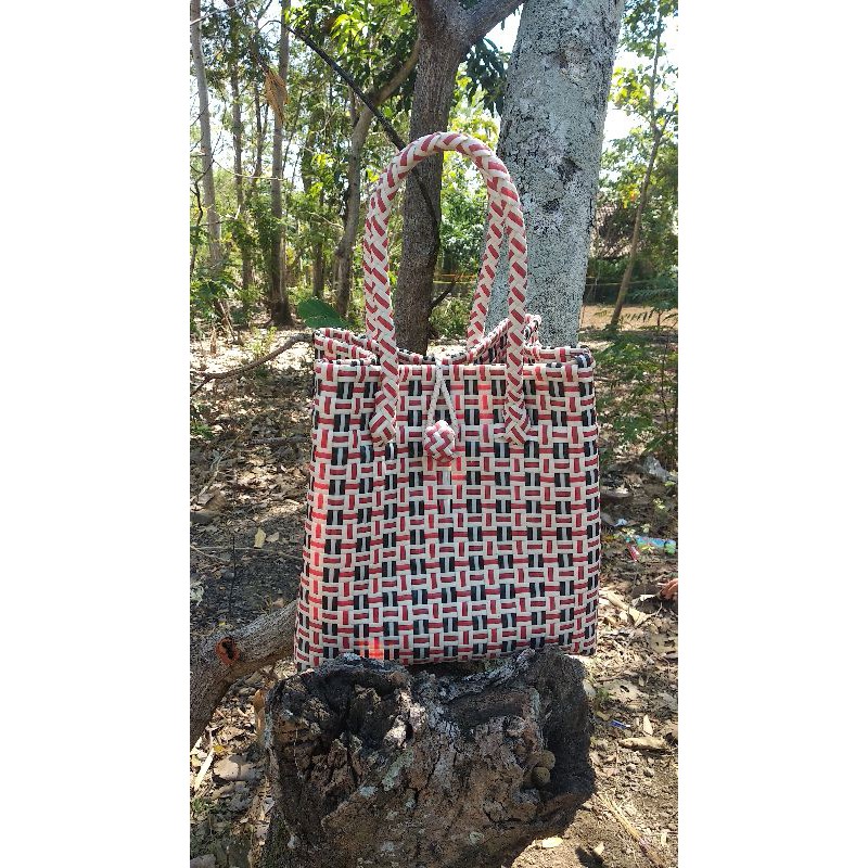 TAS ANYAM PLASTIK JALI JALI