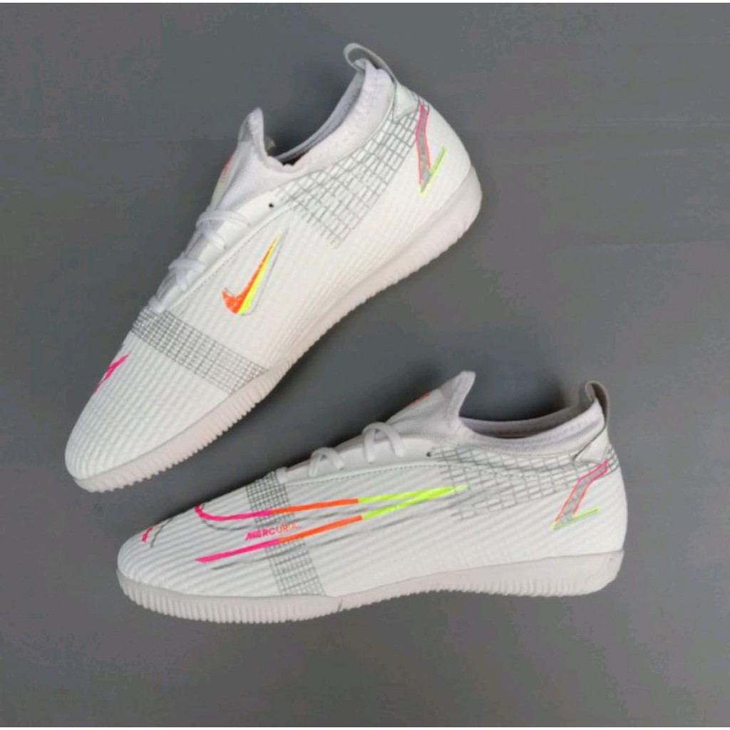 PROMO HARI INI/ SEPATU FUTSAL NIKE BOOT MERCURIAL BAHAN KARET ANTI BAKTERI TERBARU MISHELL TRENDY