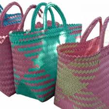 TAS ANYAM PLASTIK / TAS BELANJA ANYAM PLASTIK / TAS BELANJA ANYAMAN PLASTIK