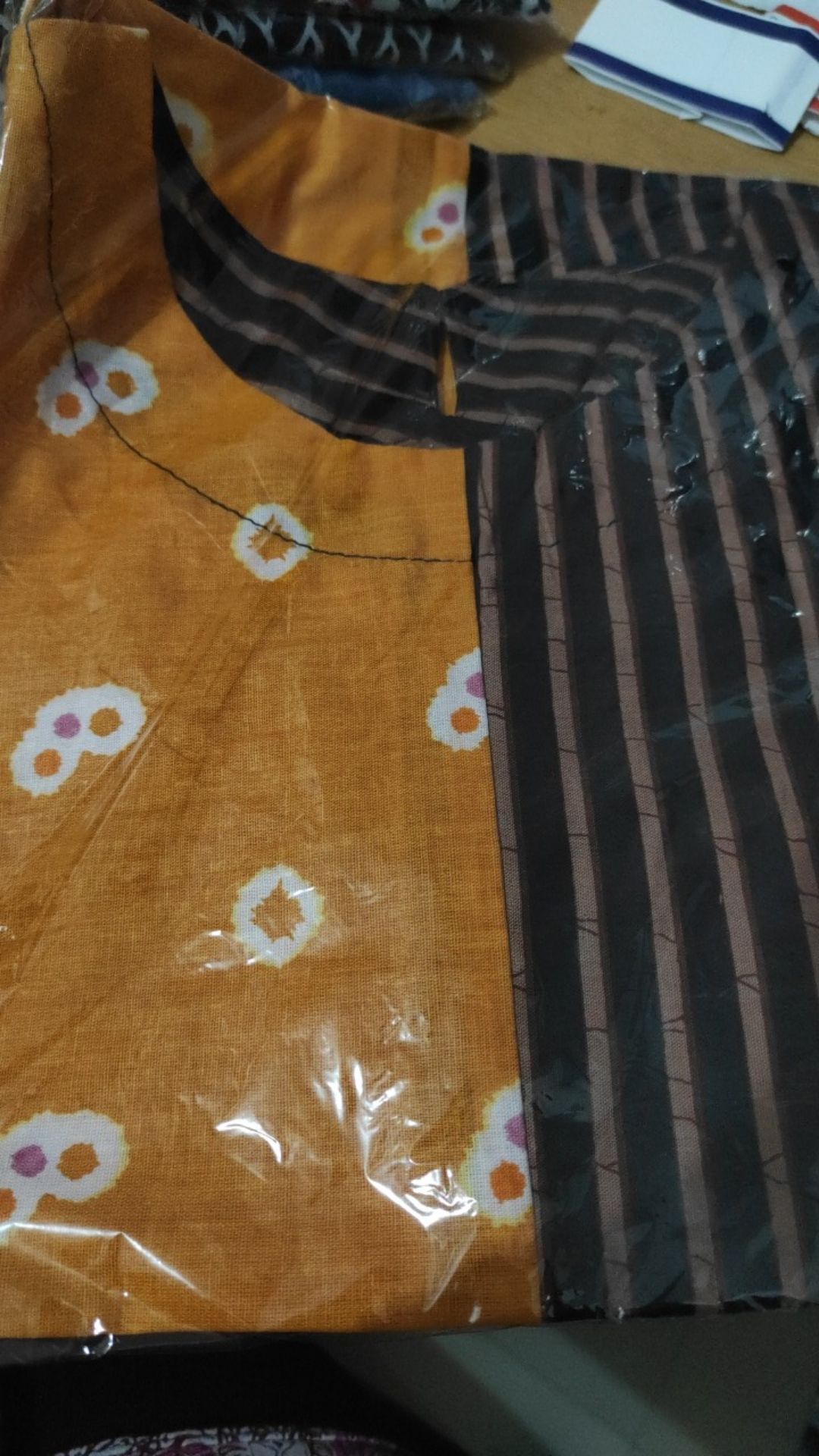 Blus Seling Mona Atasan Batik Wanita Modern Kerja