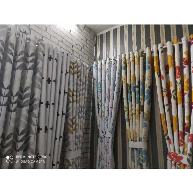 Gorden Jendela Minimalis / Gorden Pintu Rumah / Gorden Saten Bridal