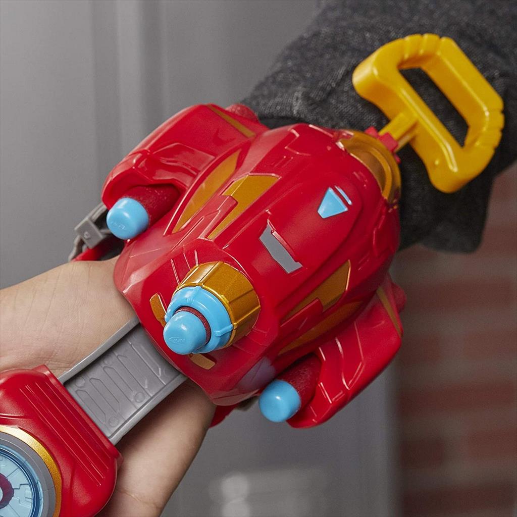 Hasbro E7376 Power Moves Iron Man Repulsor Blast Nerf