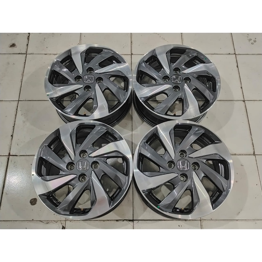 Velg Second Copotan Mobil HONDA MOBILIO RING 15 Velg Only