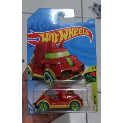 hotwheels TRICERA-TRUCK HW DINO RIDERS