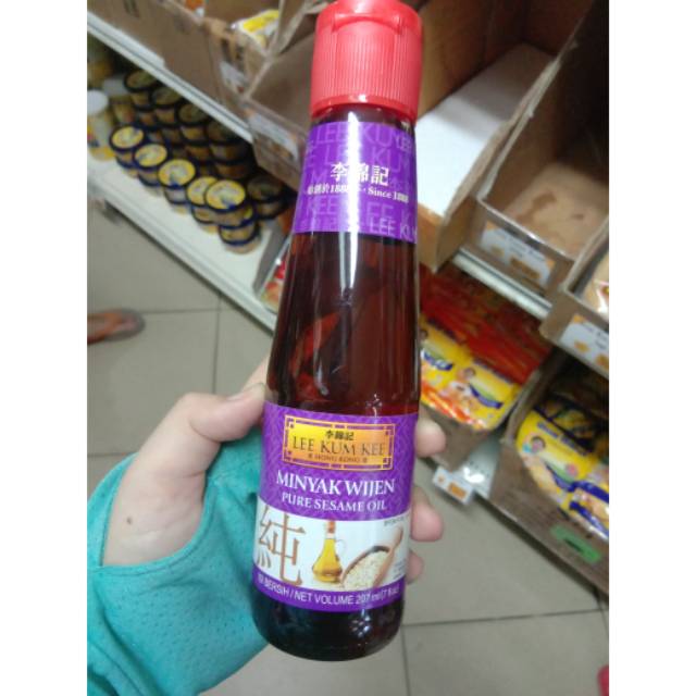 

207ml Lee Kum Kee Pure Sesame Oil / Pure minyak wijen
