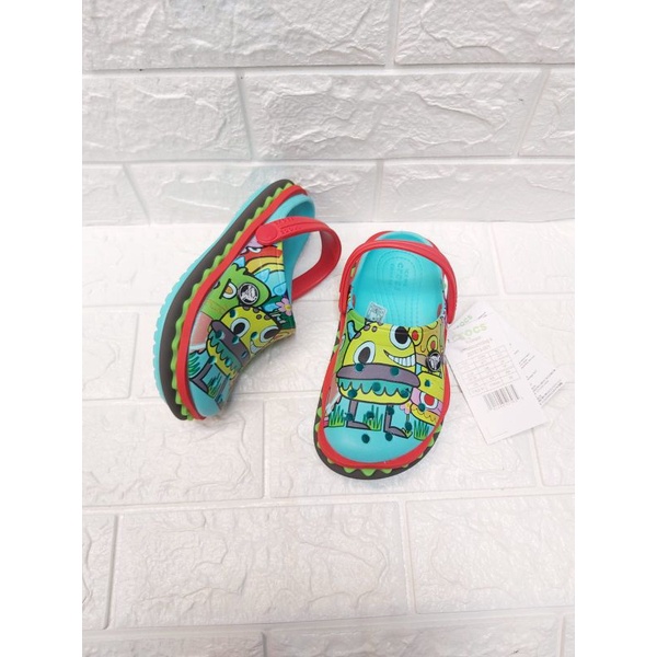 crocs anak spongebob / sandal anak crocs spongebob