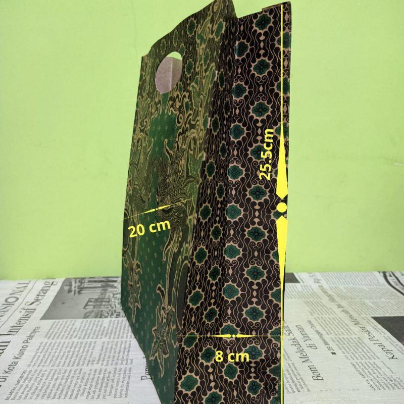 

Paper Bag Batik / Tas Kertas Batik (20*8*25)