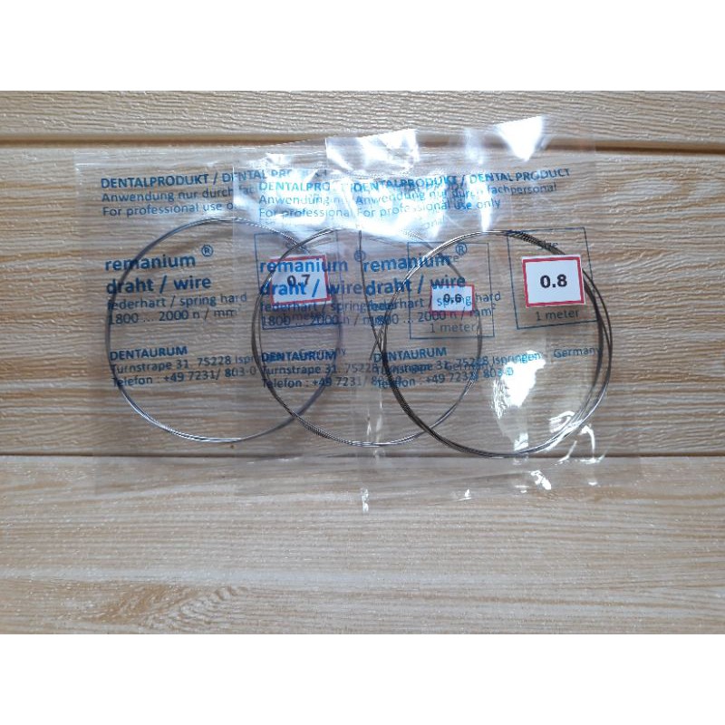 klamer kawat gigi untuk gigi palsu