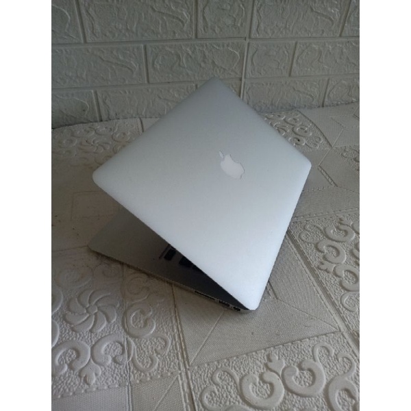 MACBOOK AIR 2017 CORE i7 RAM 8GB SSD 256GB 13INHCI CTO SERIES OS MONTEREY