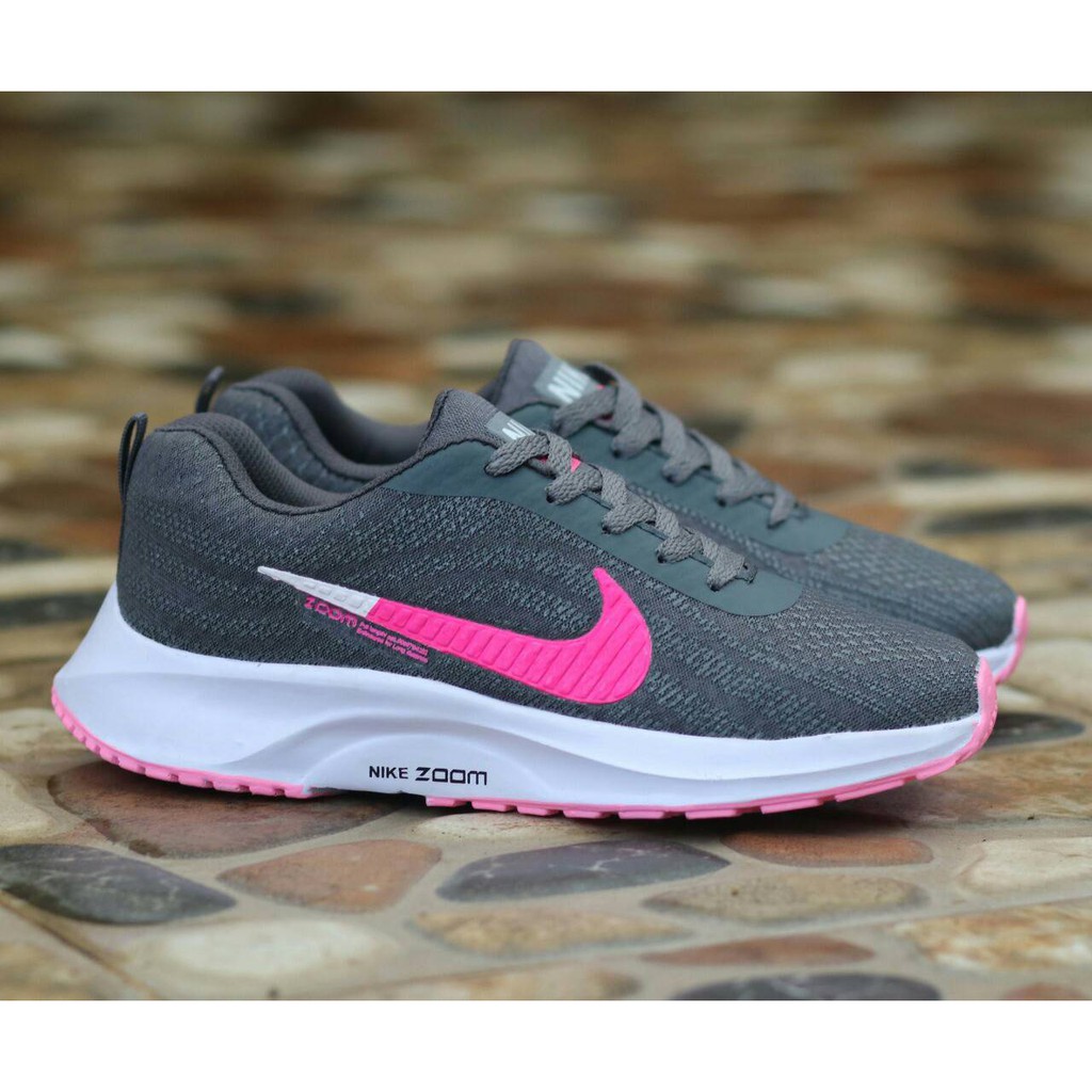nike airmax hitam putih