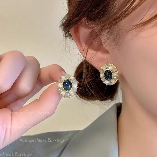 Anting Stud Hias Mutiara Berlian Imitasi Warna Hitam Gaya Korea Vintage