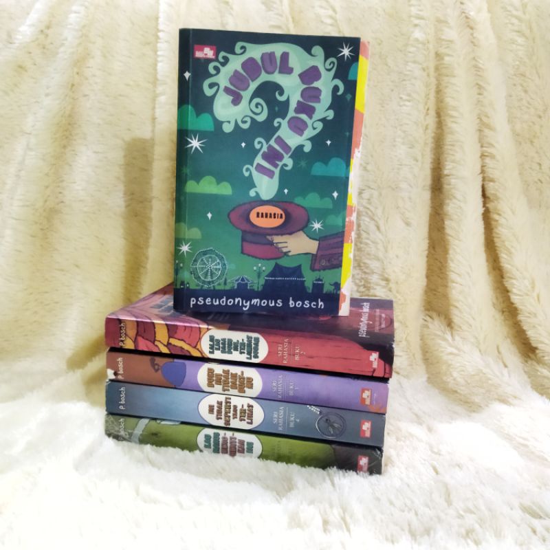Novel Fantasi Langka Seri Rahasia / Secret Series (Judul Buku Ini Rahasia, Kalau Kau Baca Buku Ini T