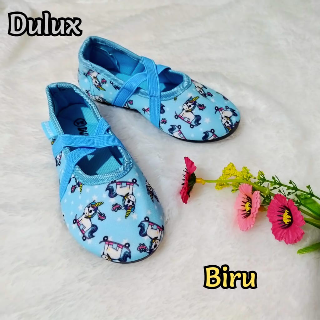 DULUX 1038/ SEPATU ANAK LUCU YUNIKON