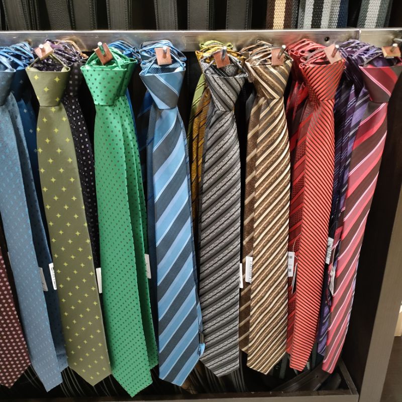 Dasi panjang pria dewasa Decarlo