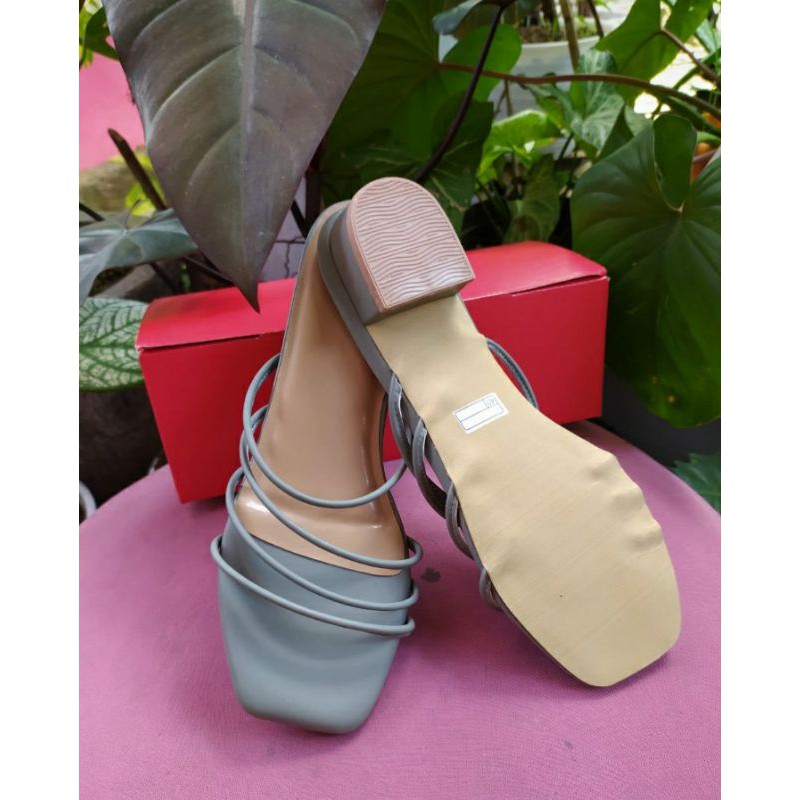 sandal wanita dewasa/sandal tali/ slip sandals