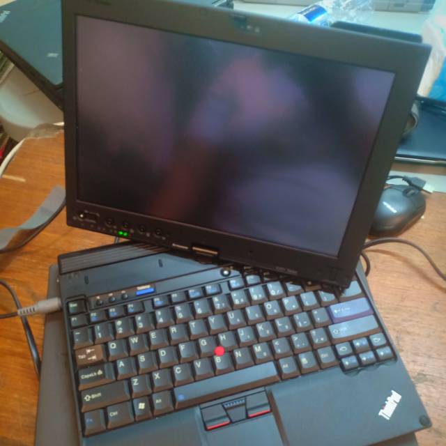 Lenovo thinkpad x201 tablet i5 ram 4gb hdd 320 bonus tas bonus aplikasi siap pakai