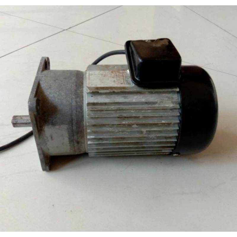 Induction Motor Gearbox 220V Ac 1/4Hp Ratio 1 : 18