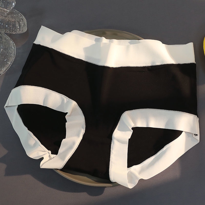 FYGALERYSURABAYA W225 Celana Dalam Wanita Bahan Katun Hitam Putih Pakaian Dalam Perempuan