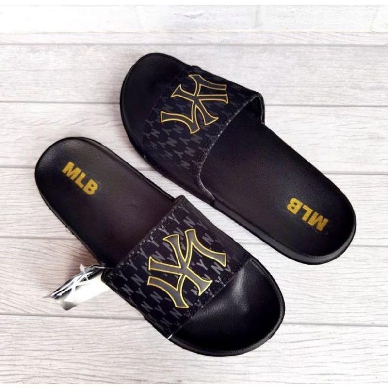 Sandal Slide MLB NY Premium Unisex Termurah | Sendal Slip On Pria/Wanita Terlaris | Sandal Slop MLB Pria Wanita Terlaris