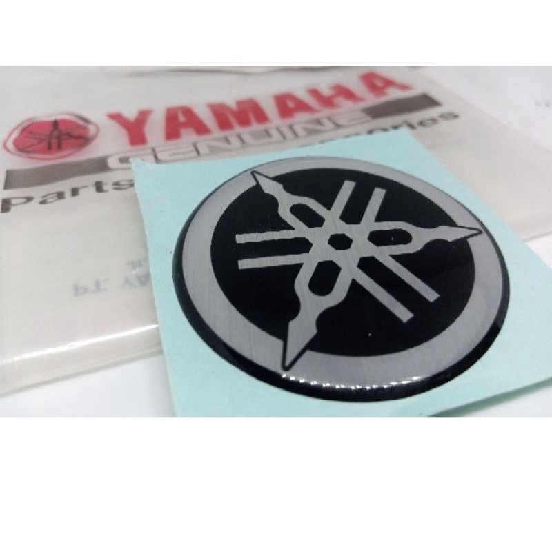 Logo Sayap Depan YAMAHA NMAX AEROX LEXI ORIGINAL UK 4,5CM &2,5CM
