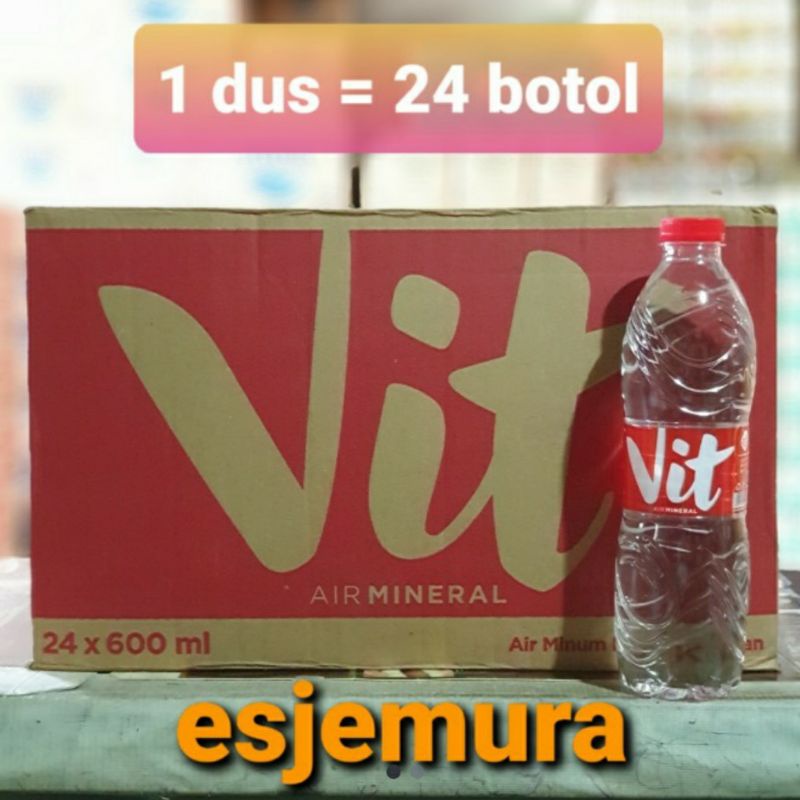 

Vit botol 550 ml per dus / Aqua air mineral