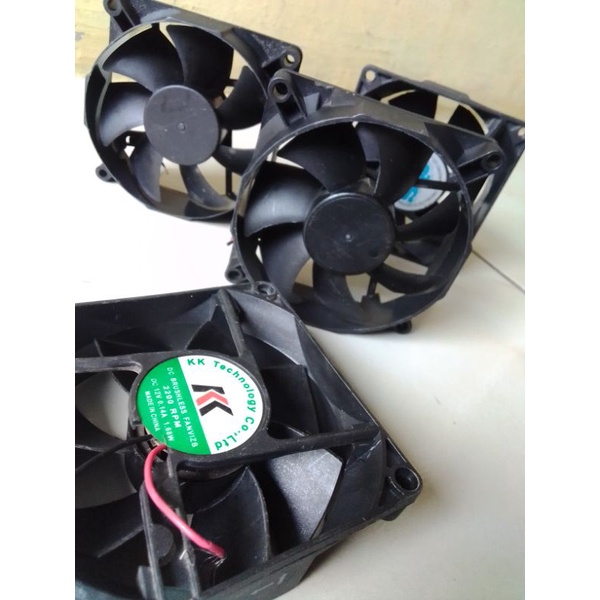 Kipas dc 12v 8x8cm kotak bulat