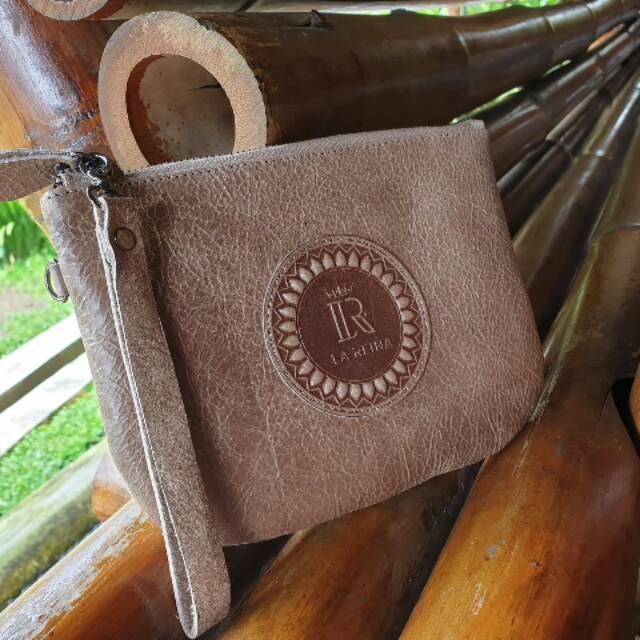 (SOLD OUT)  Pouch poky La Reina berlea leather  Brand sister Berliano.. New