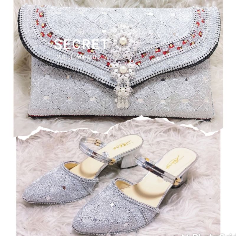 Set clutch tas pesta + sandal pesta Tapis Lampung asli silver