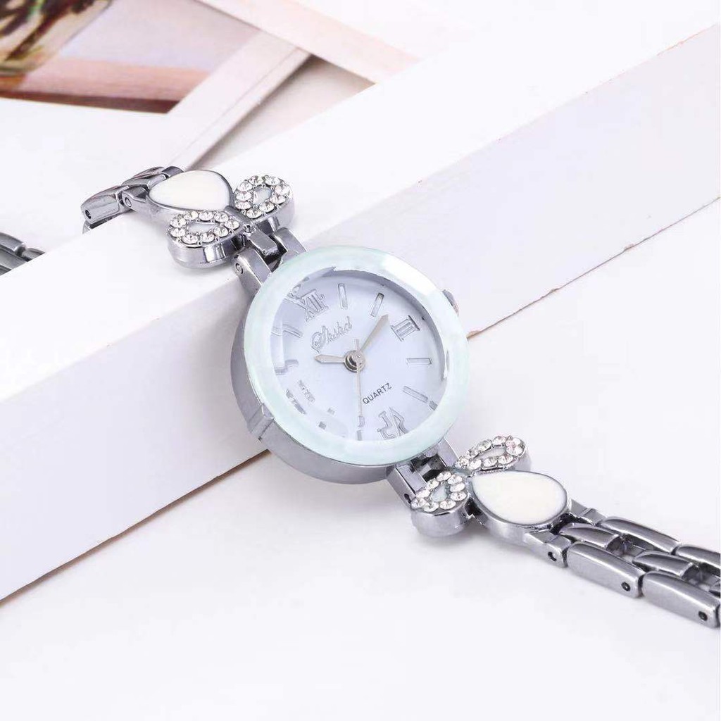 Jam Tangan Quartz Analog Model Gelang Aksen Berlian Imitasi Mewah Untuk Wanita