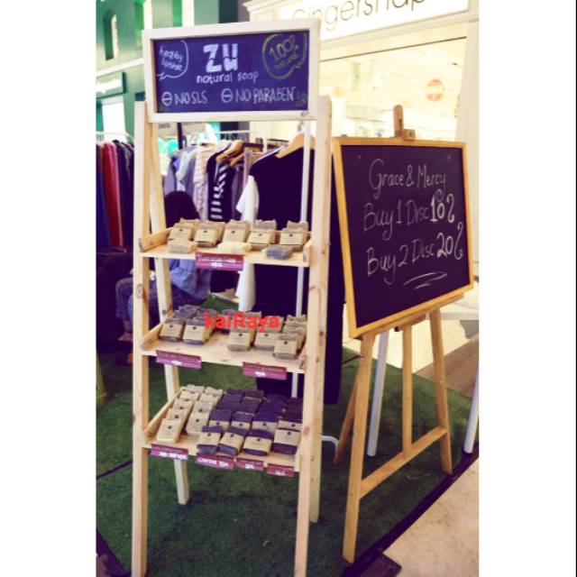 Stand rak display/ rak kayu / booth kayu